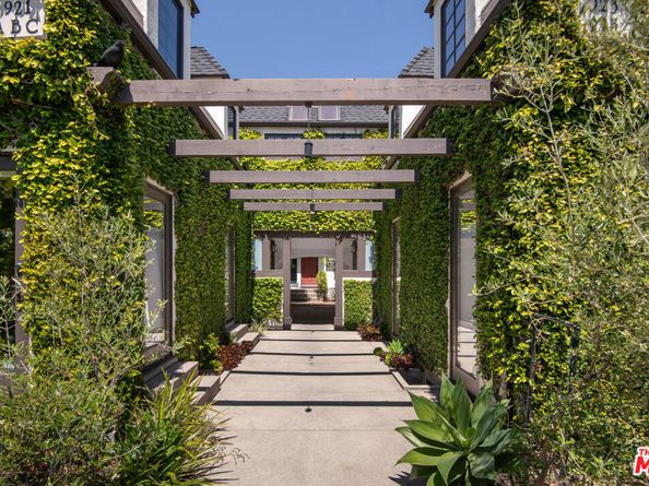 921 16th Street, Santa Monica CA 90403