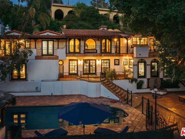 1664 Las Flores Drive, Glendale CA 91207