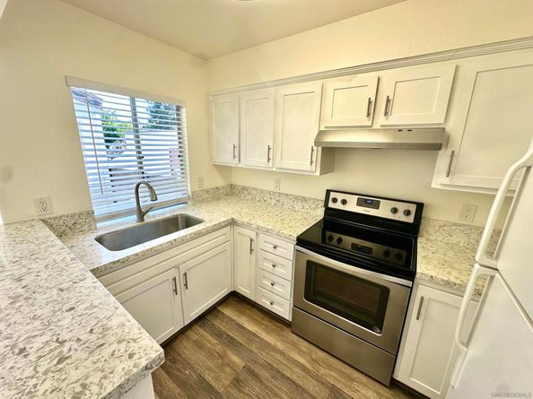 1395 Caminito Gabaldon H, San Diego CA 92108