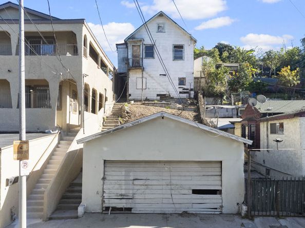 934 S Mott Street, Los Angeles CA 90023