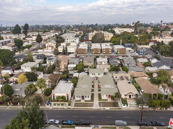 3517 Montclair Street, Los Angeles CA 90018