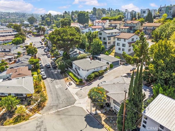 4200 Toland Way, Los Angeles CA 90065