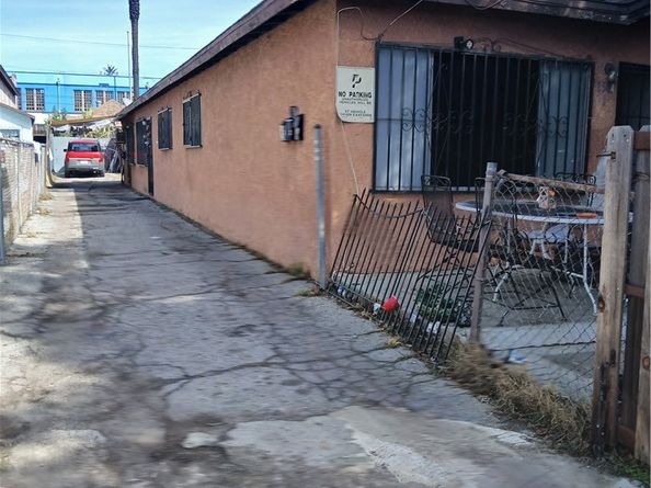 1549 E.33 St., Los Angeles CA 90011