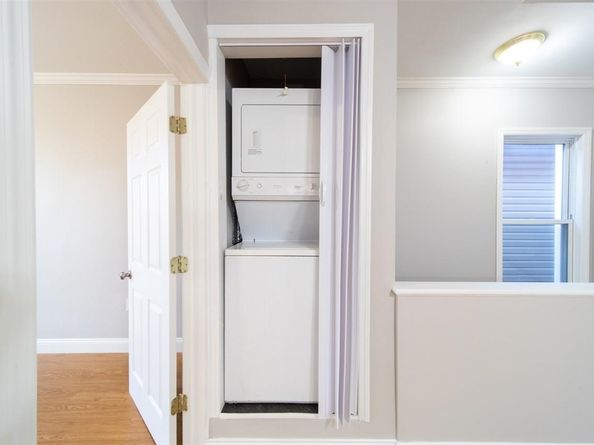 14 Meadow St, Bayonne NJ 07002