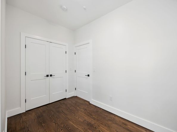 203 3rd St 3, Jersey City NJ 07302