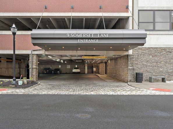 9 Somerset Lane 402, Edgewater NJ 07020