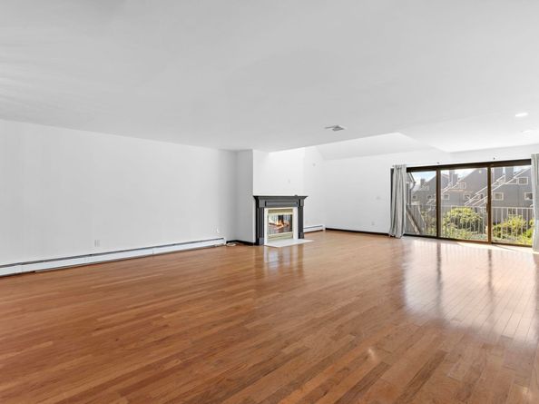 9B Cove Lane 9B, North Bergen NJ 07047