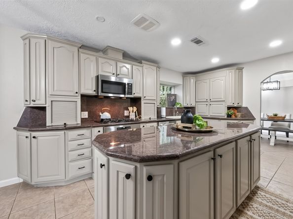 1903 Wingleaf Drive, Houston TX 77084