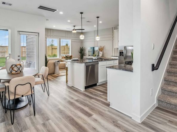 965 Mansfield Lane, Houston TX 77091