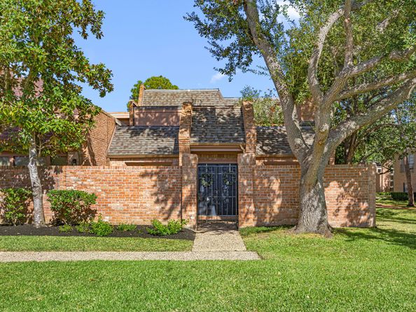 15686 Barkers Landing Road, Houston TX 77079