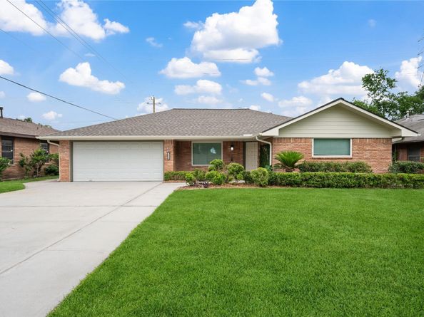 1506 Foxwood Road, Houston TX 77008