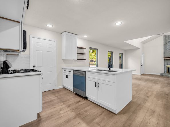 35 E Bigelow Oak Court Court, The Woodlands TX 77381