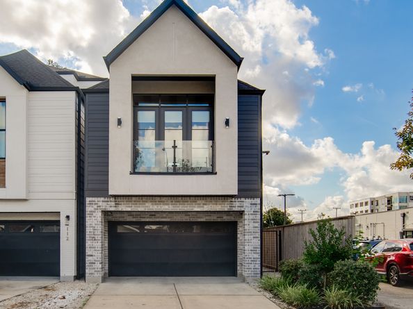 110 E 23rd Street, Houston TX 77008