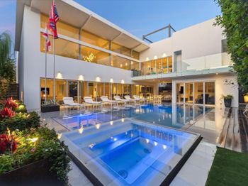 2169 University Boulevard