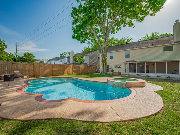 3102 Colonel Court Drive, Richmond TX 77406