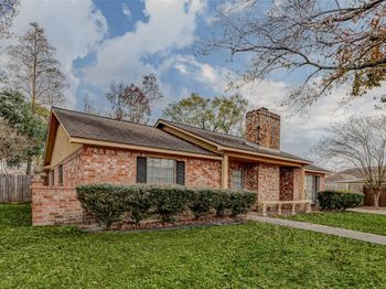 13115 Sherwood Oaks Drive