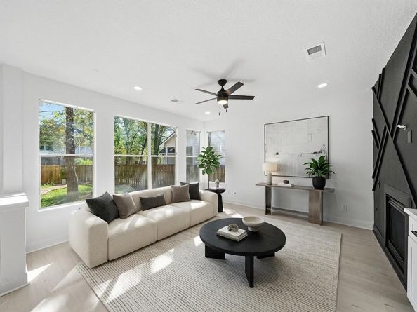 82 N Apple Springs Circle, The Woodlands TX 77382