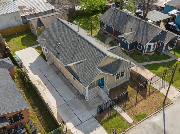 7112 Avenue L, Houston TX 77011