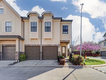 3043 Royal Oaks Grove