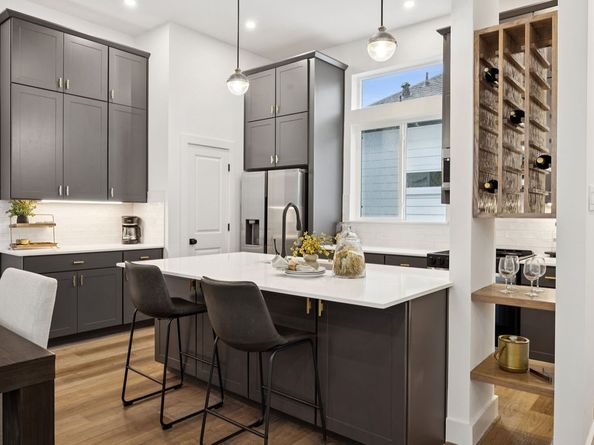 2121 Hoskins Drive B, Houston TX 77080