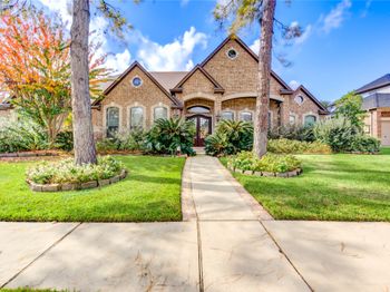 8107 Cranbrook Hollow Lane