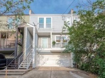 2113 Stanford Street