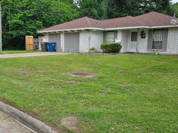 206 W Mitchell Road, Houston TX 77037
