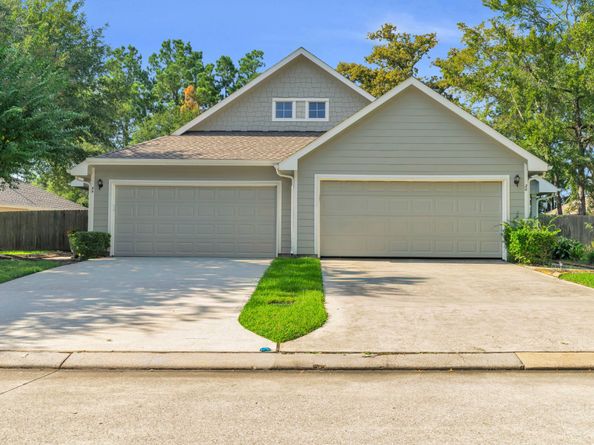 34 Greenwich Place, Conroe TX 77384