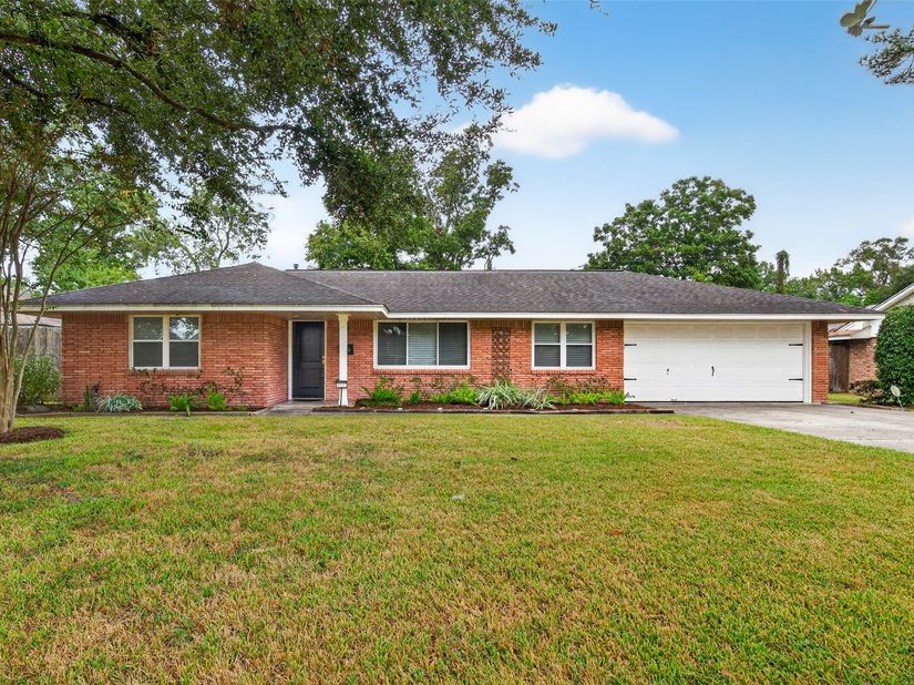 3107 Mona Lee Lane, Houston TX 77080