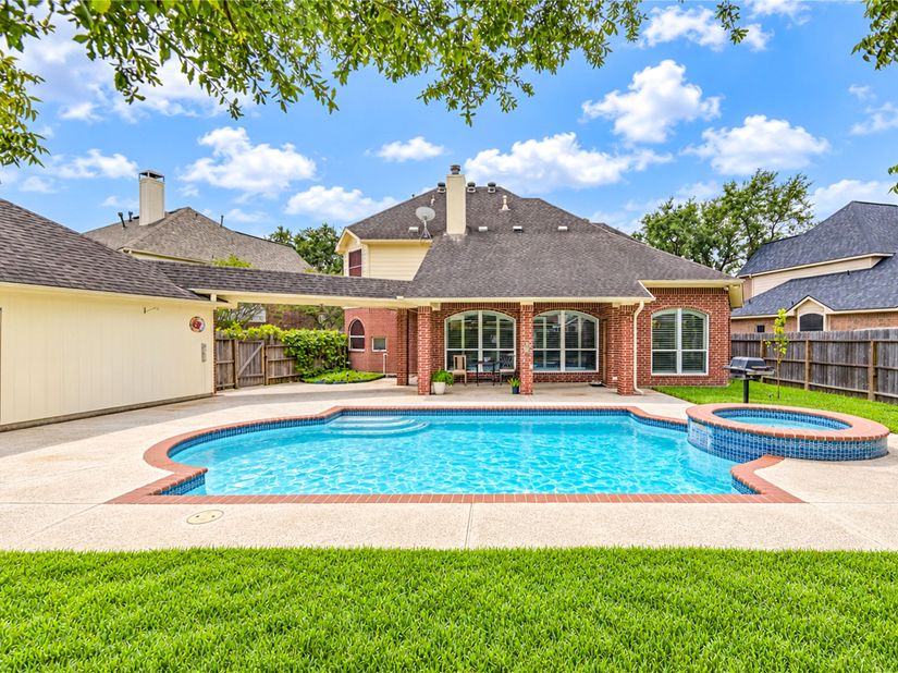 1719 Emma Cove Court, Sugar Land TX 77479
