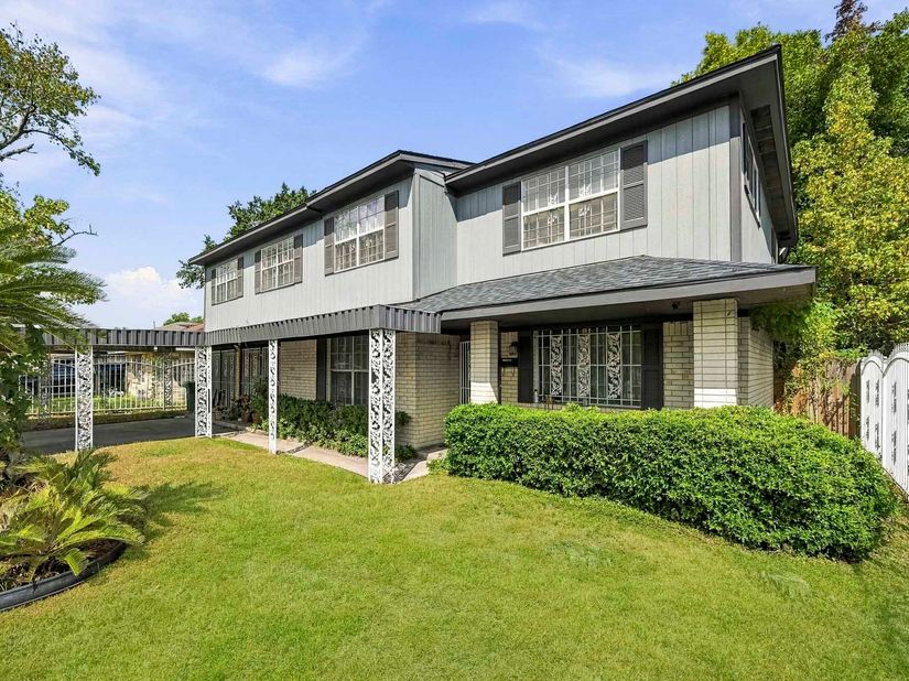 7701 Rhobell Street, Houston TX 77016