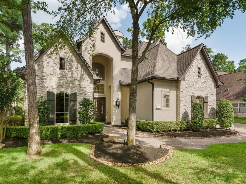 98 W Ambassador Bend, The Woodlands TX 77382