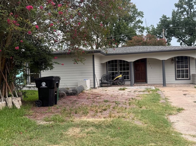 7220 Parker Road, Houston TX 77016