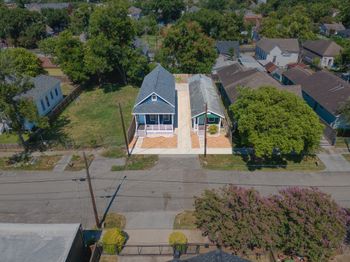 1708 Gentry Street