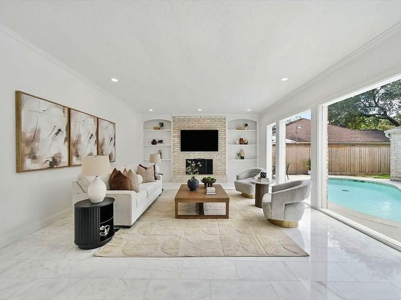 10103 Briar Forest Drive, Houston TX 77042