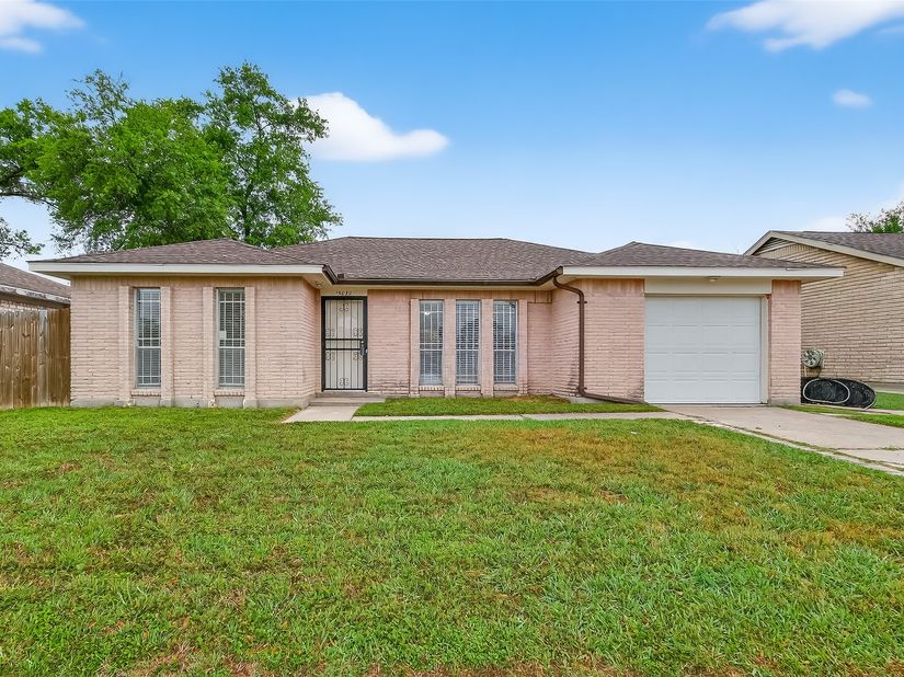15022 Chipman Lane, Houston TX 77060