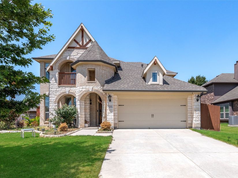 916 Marion Farm Rd, Little Elm TX 75068