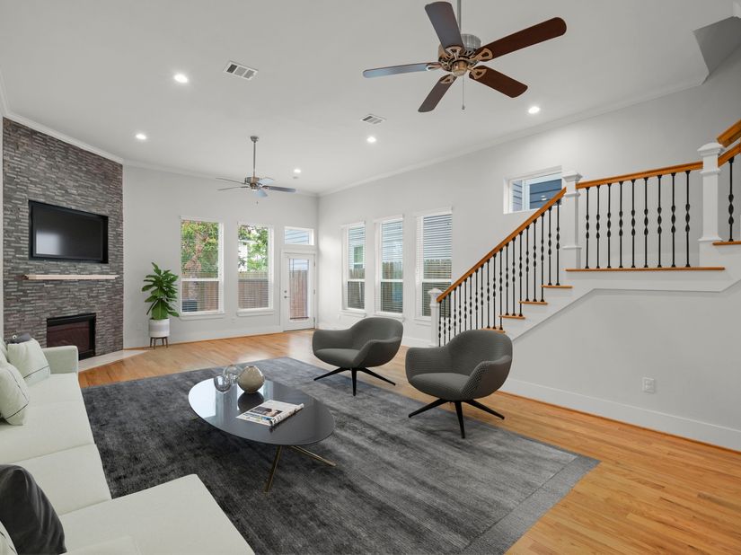 206 Burr Street A, Houston TX 77011