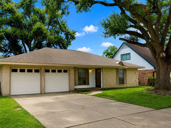 11011 Caribbean Lane, Houston TX 77089