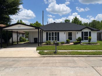 6407 Sandy Oaks Drive
