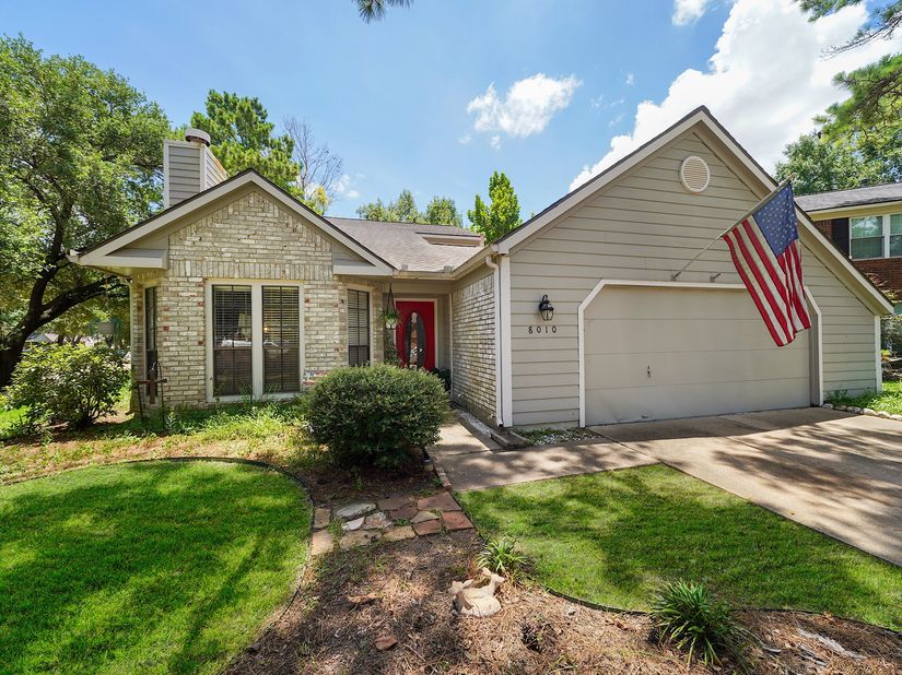 8010 Pinyon Creek Court, Houston TX 77095