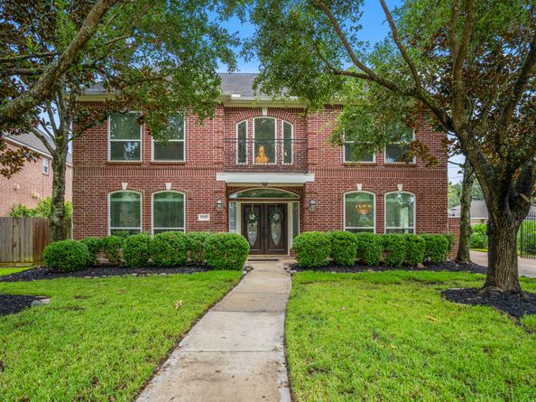 17327 W Copper Lakes Drive, Houston TX 77095