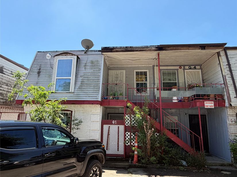 8282 Park Place Boulevard G2, Houston TX 77017