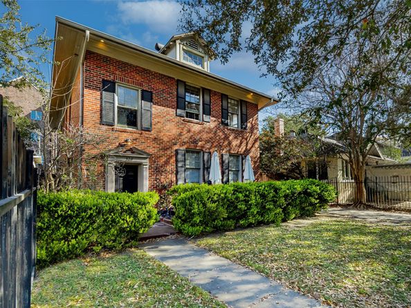 528 Hawthorne Street, Houston TX 77006