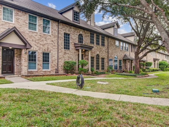 2243 Broadlawn Drive, Houston TX 77058