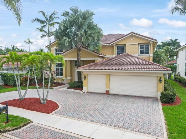 1646 Victoria Pointe Lane, Weston FL 33327