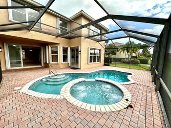 5024 Nautica Lake Circle