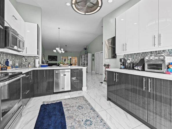 2683 Deer Creek Emerald Way, Deerfield Beach FL 33442