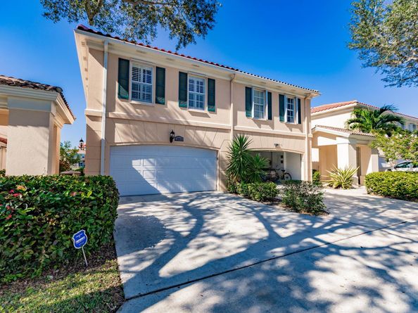 2069 Tarpon Lake Way, West Palm Beach FL 33411