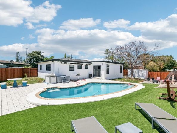 2030 SW 22nd Ave, Fort Lauderdale FL 33312